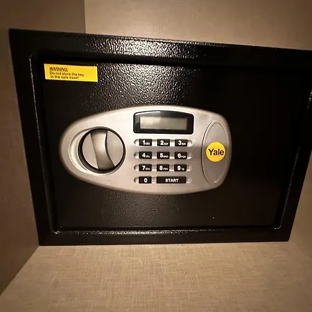 Otto Tunali アパート