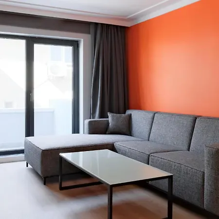 Otto Tunali Apartmán